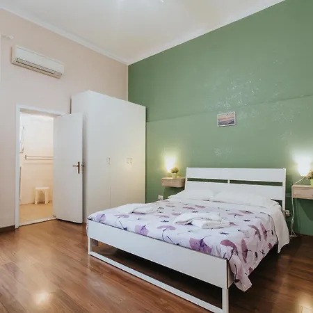 Color22 Apartament Bari