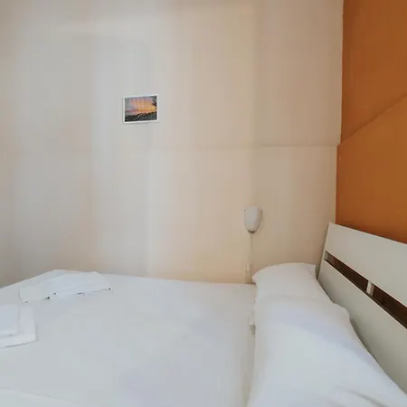 Color22 Διαμέρισμα *